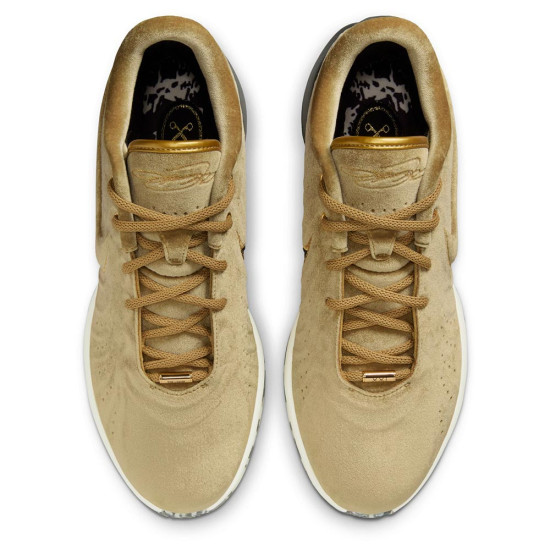Nike LeBron XXI